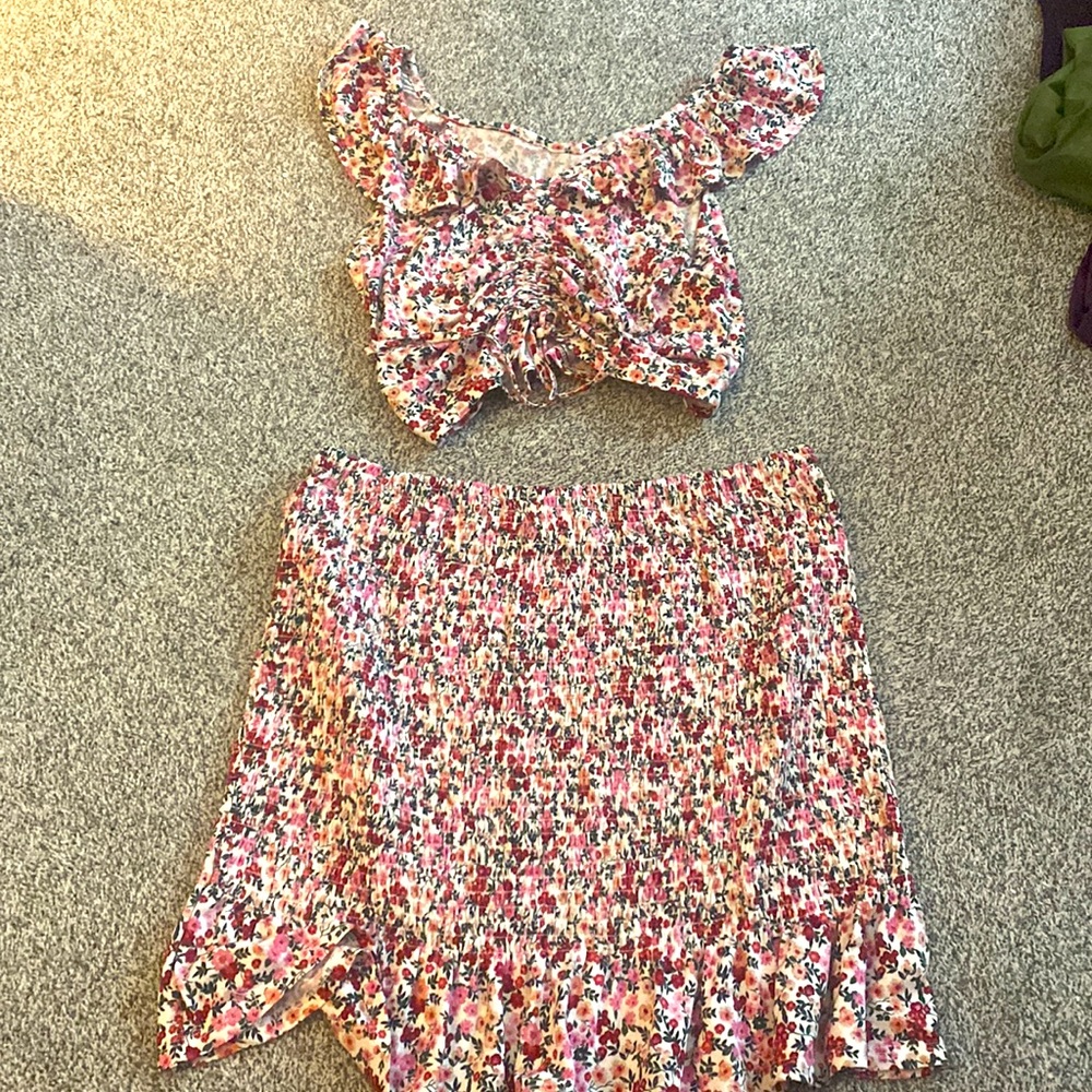 Floral SET mini skirt with ruffle at bottom + Matching Synched Ruffle Crop Top